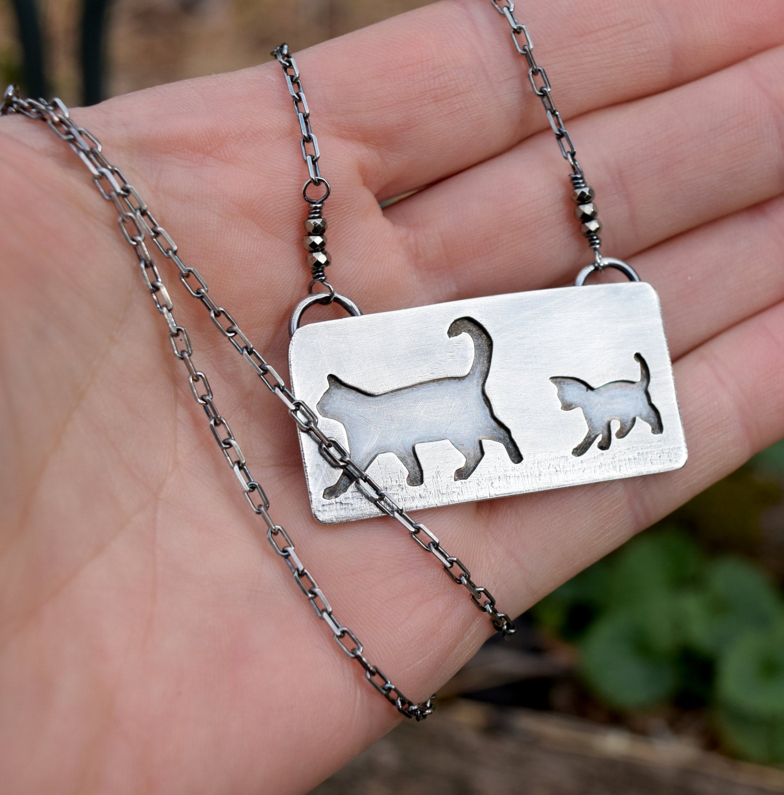 Kitten necklace top